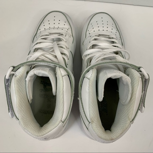 Nike Air Force 1 Mid Sneakers - Picture 5 of 7